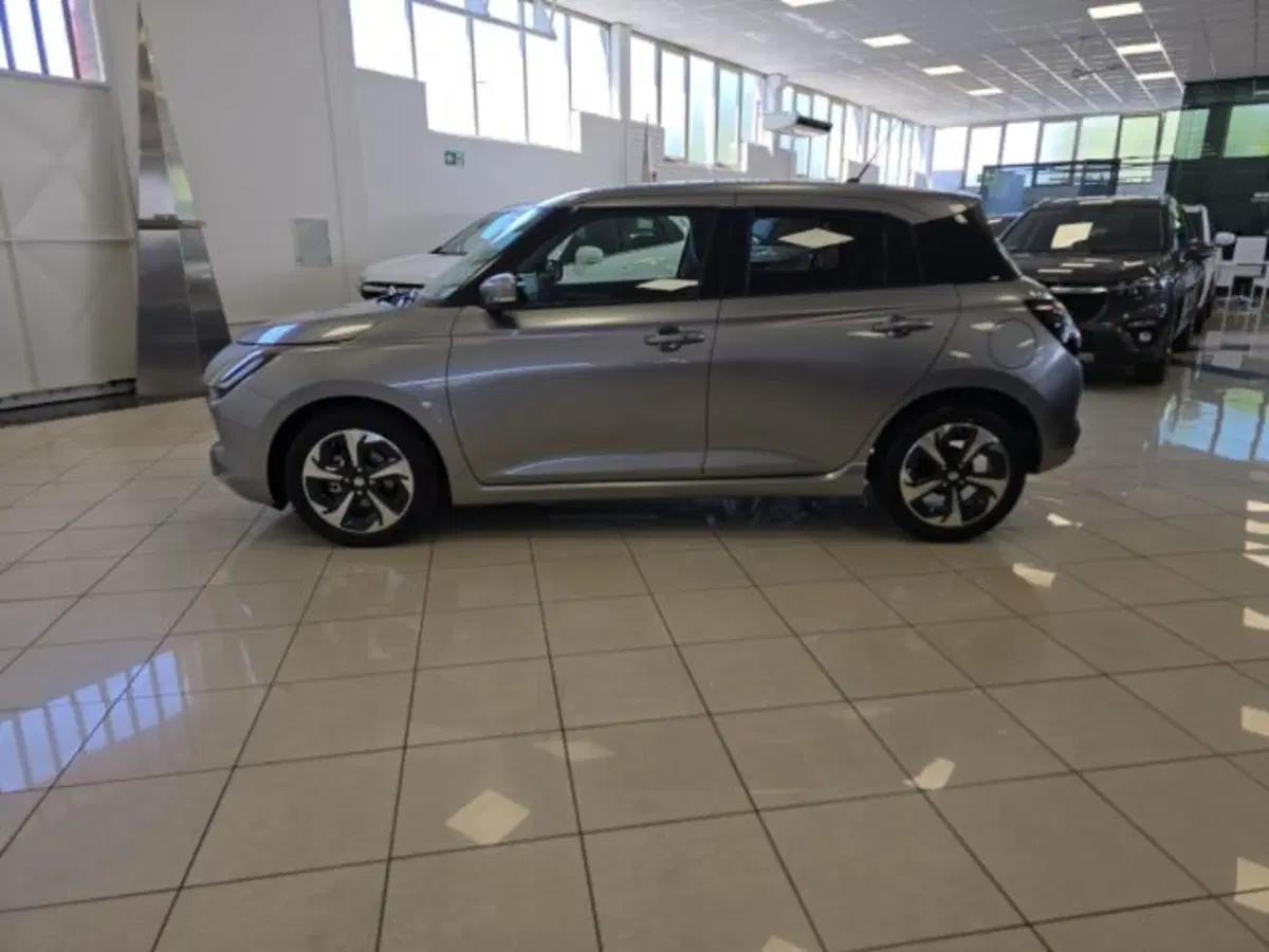 Suzuki Swift nuova a Reggio Emilia (3)