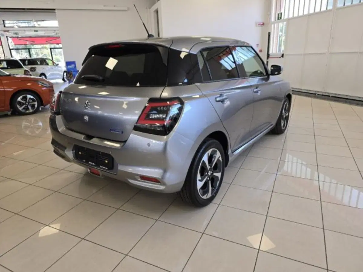 Suzuki Swift nuova a Reggio Emilia (6)