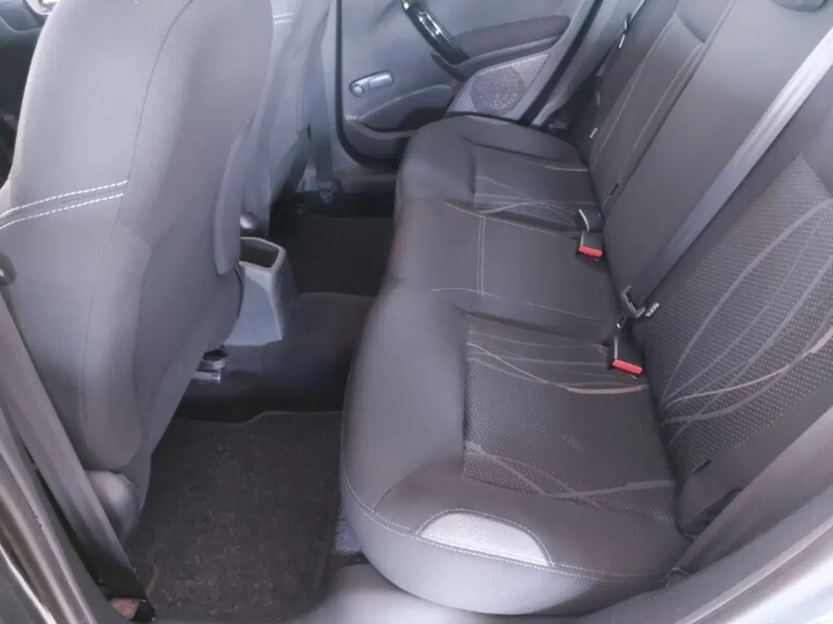Peugeot 208 usata a Pordenone (14)