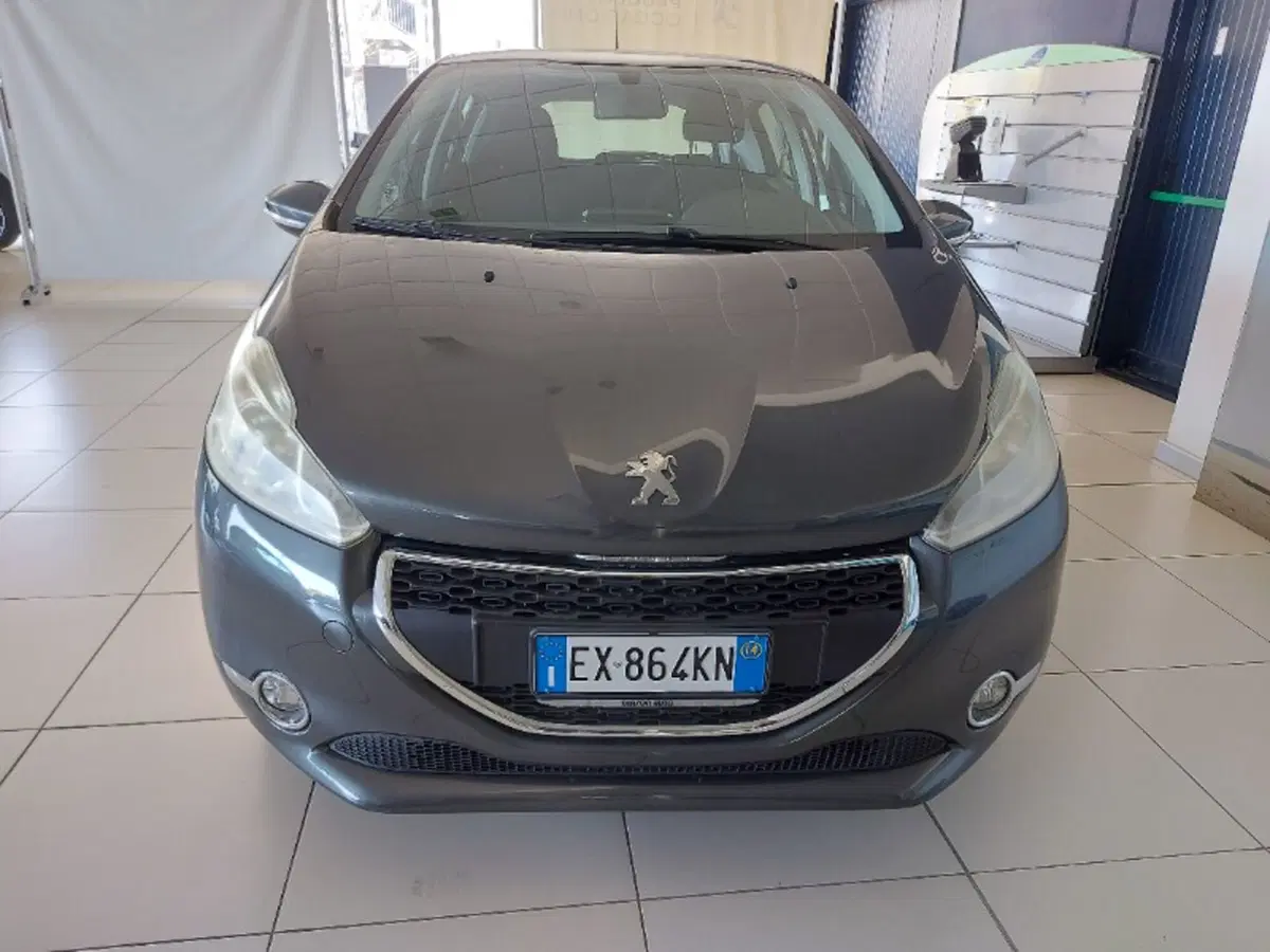 Peugeot 208 usata a Pordenone (2)