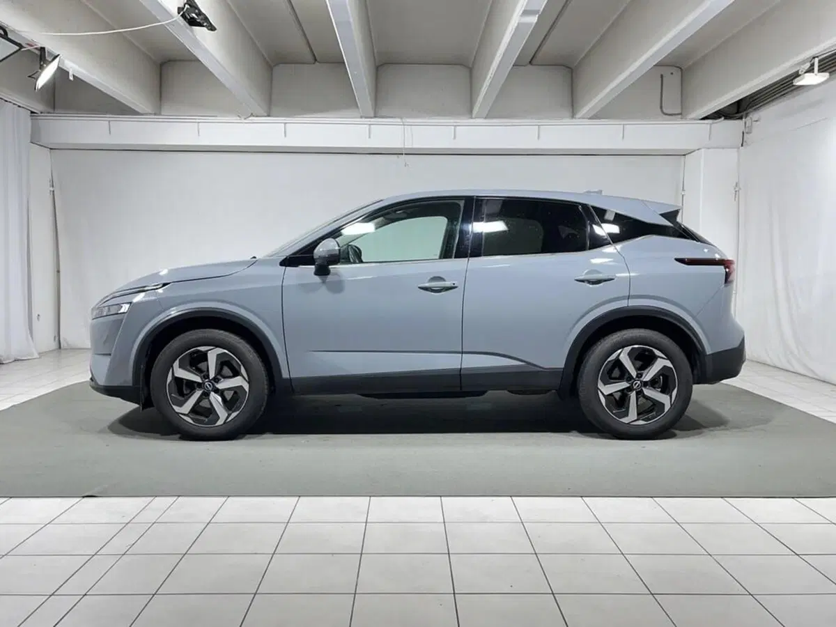 Nissan Qashqai usata a Sondrio (2)