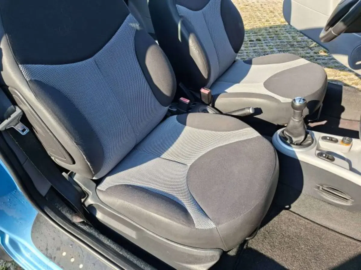 Citroen C3 Cabrio usata a Como (11)
