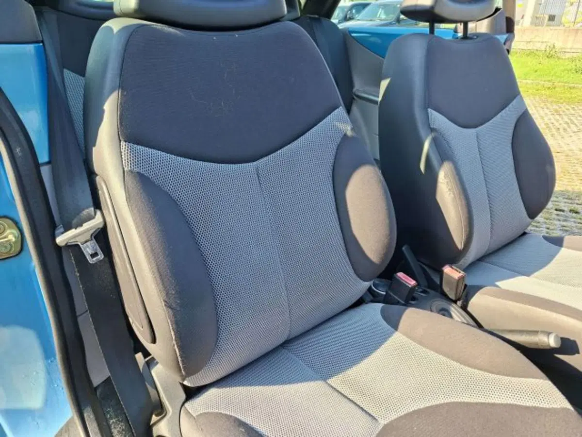 Citroen C3 Cabrio usata a Como (13)
