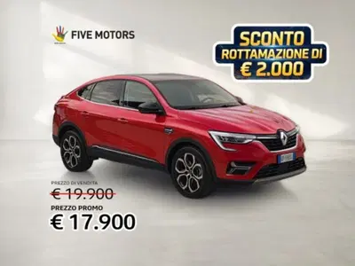 Renault Arkana Hybrid E-Tech 145 CV Techno del 2023 usata a Taranto