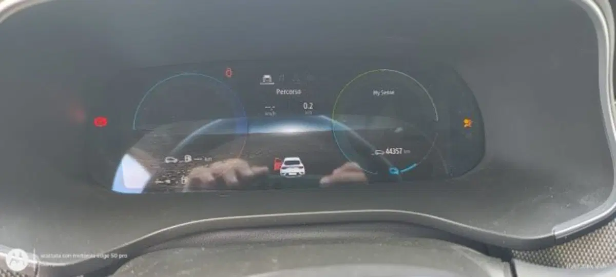 Renault Arkana usata a Taranto (13)