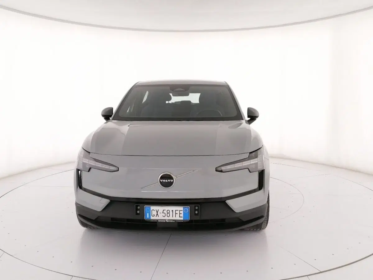 Volvo EX30 usata a Roma (2)