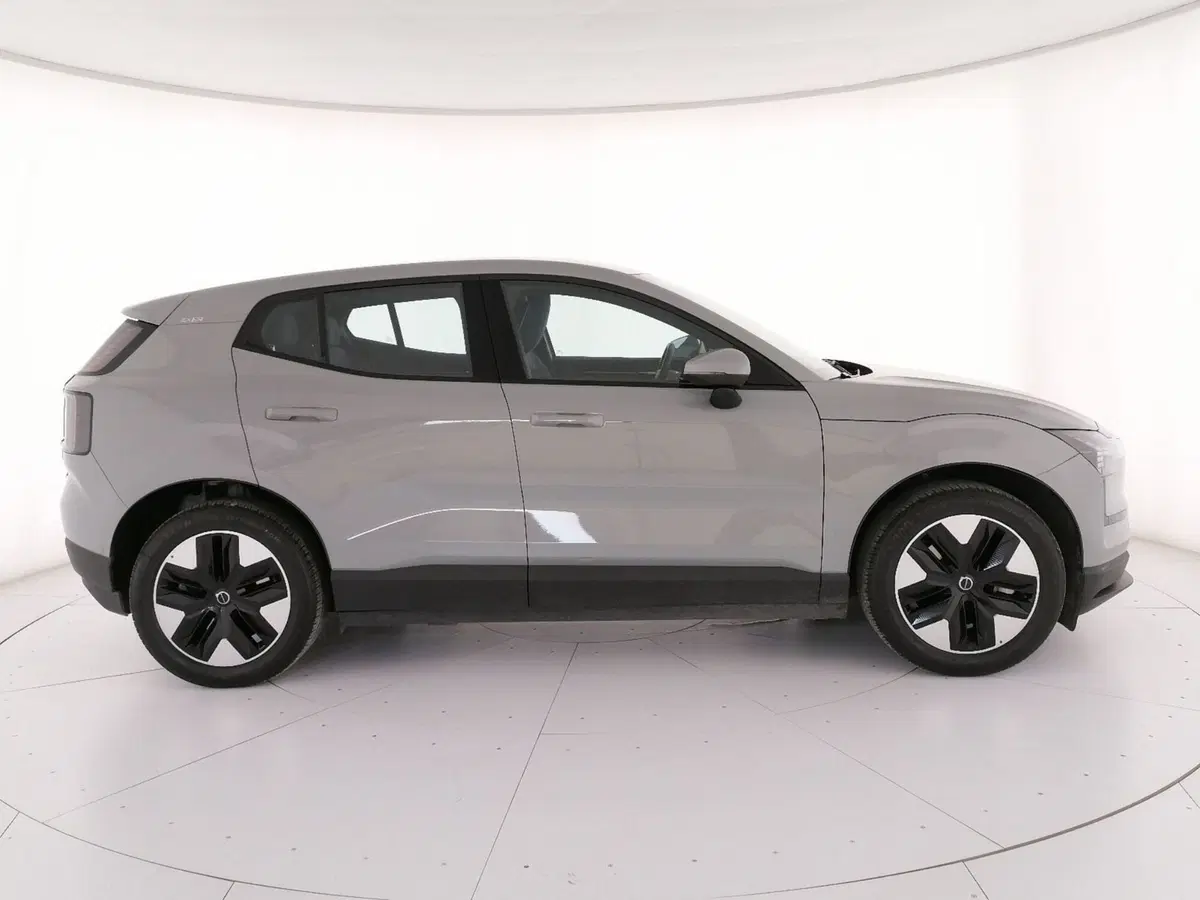 Volvo EX30 usata a Roma (4)
