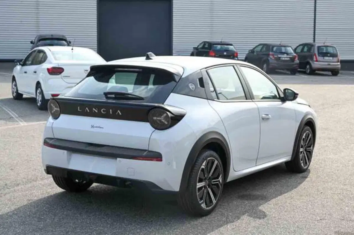 Lancia Ypsilon nuova a Torino (3)