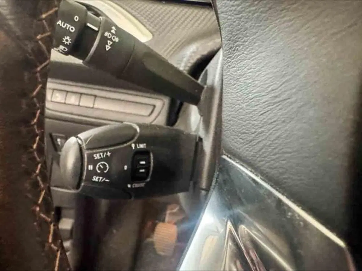 Peugeot 208 usata a Torino (14)