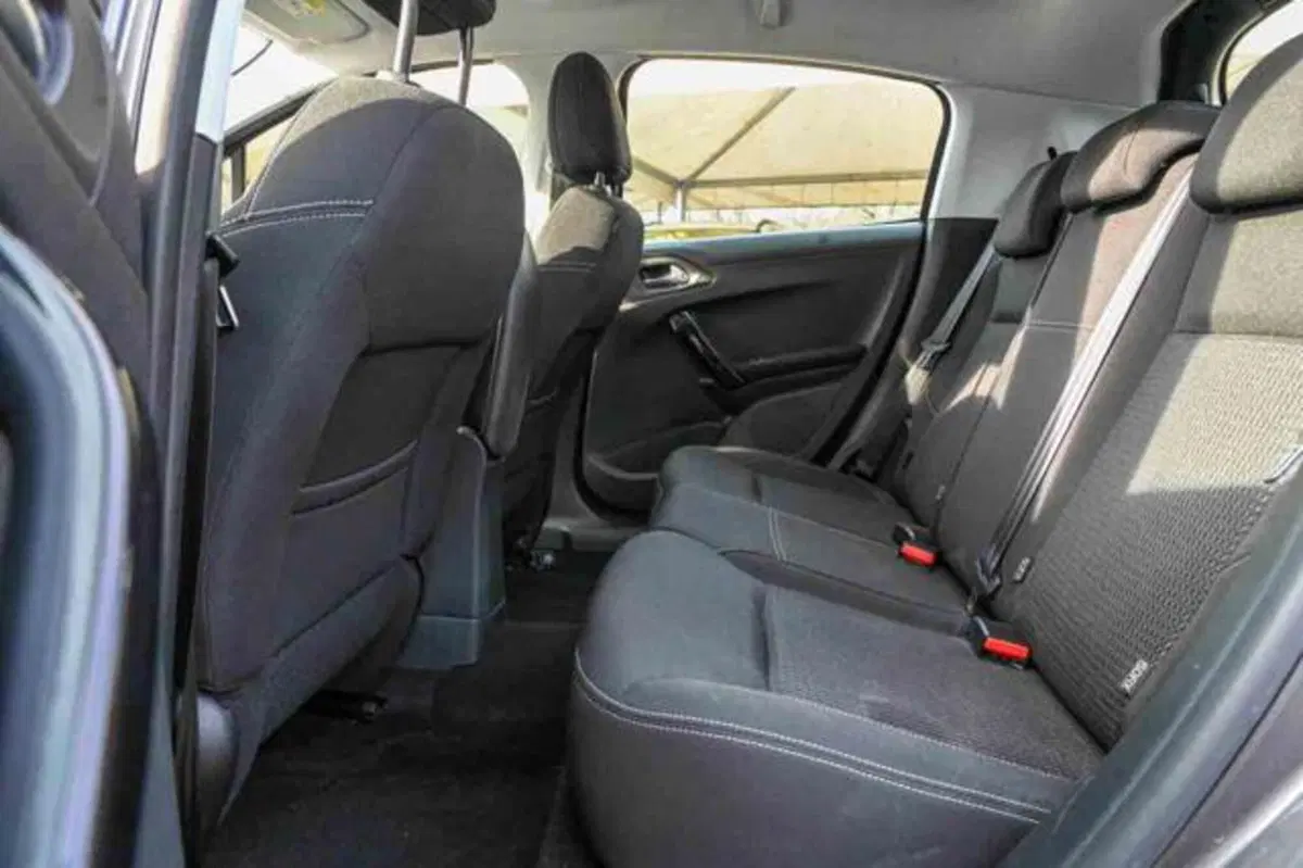 Peugeot 208 usata a Torino (9)