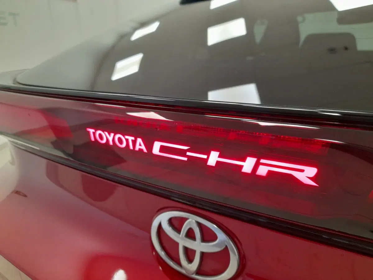 Toyota Toyota C-HR usata a Alessandria (10)