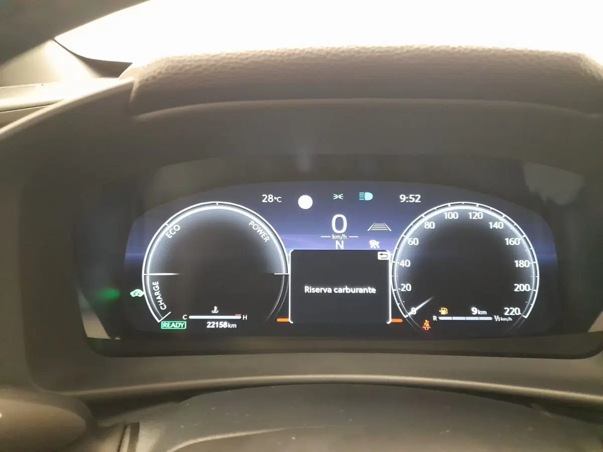 Toyota Toyota C-HR usata a Alessandria (18)
