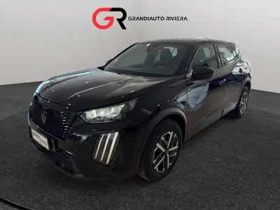 Peugeot 2008 1.2 puretech Active s&s 100cv del 2024 usata a Alfiano Natta
