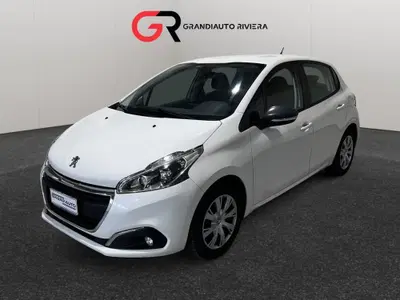 Peugeot 208 BlueHDi 100 Stop&Start 5 porte Allure del 2019 usata a Alfiano Natta