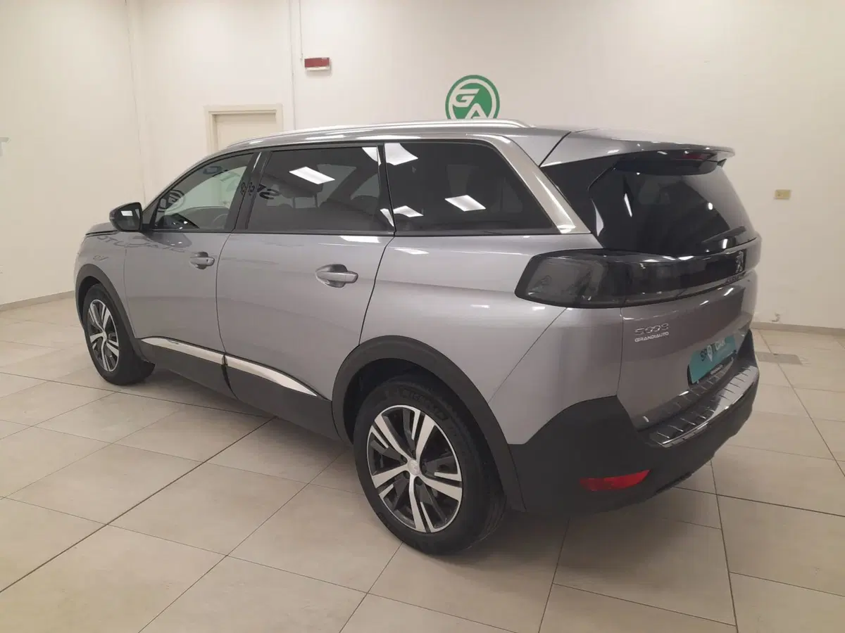 Peugeot 5008 usata a Alessandria (2)