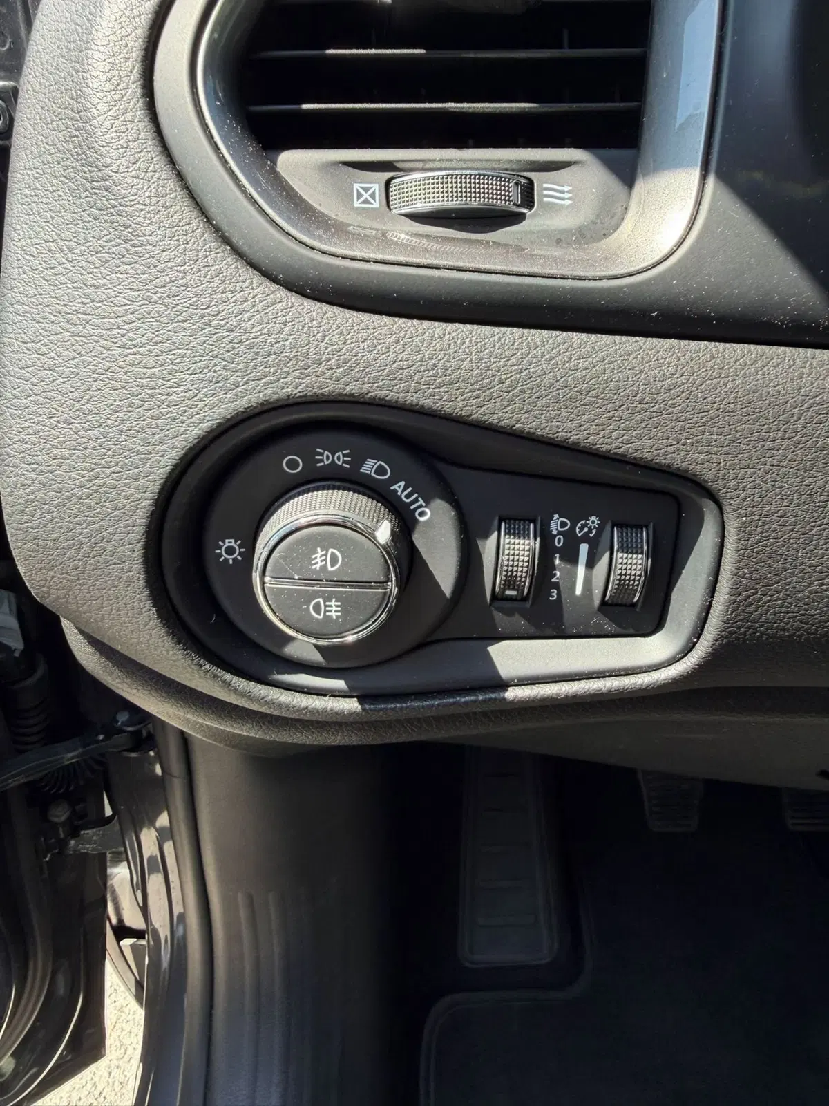 Jeep Renegade usata a Imperia (12)