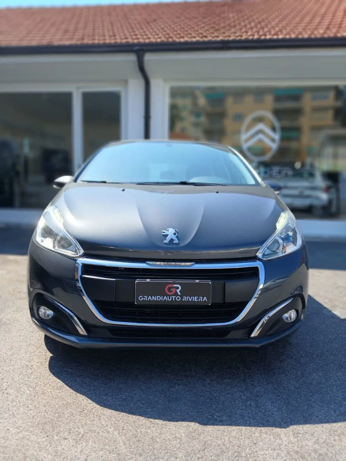Peugeot 208 usata a Imperia (2)