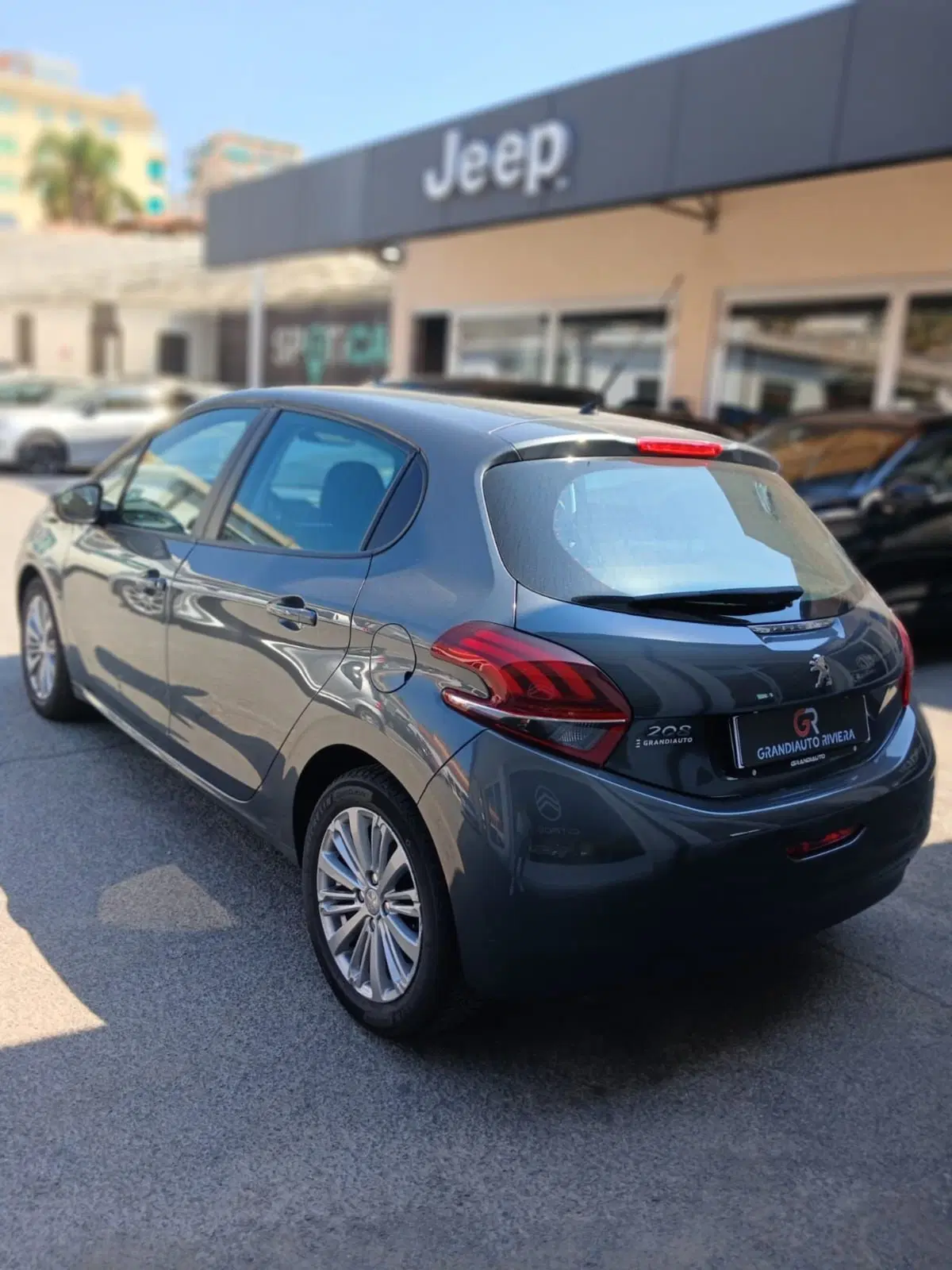 Peugeot 208 usata a Imperia (5)