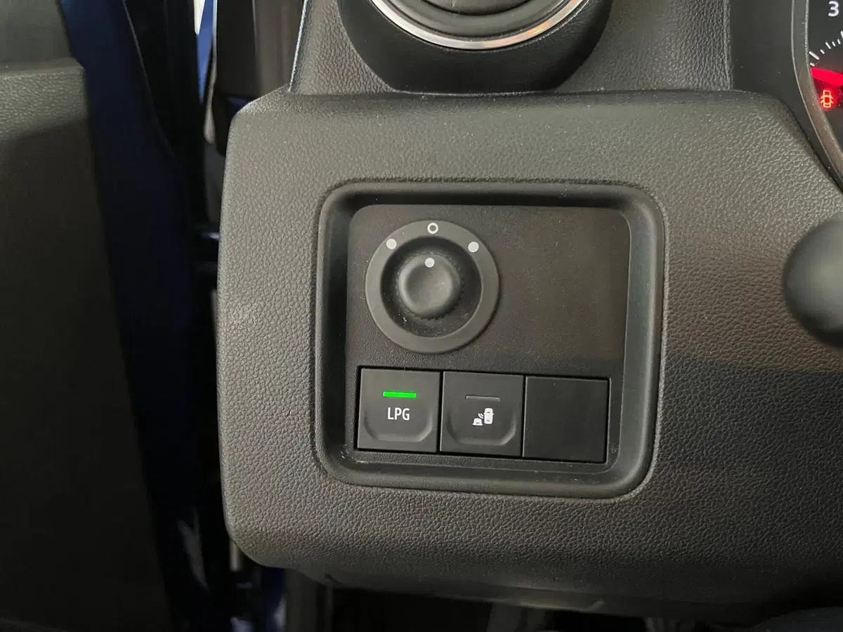 Dacia Duster usata a Alessandria (12)