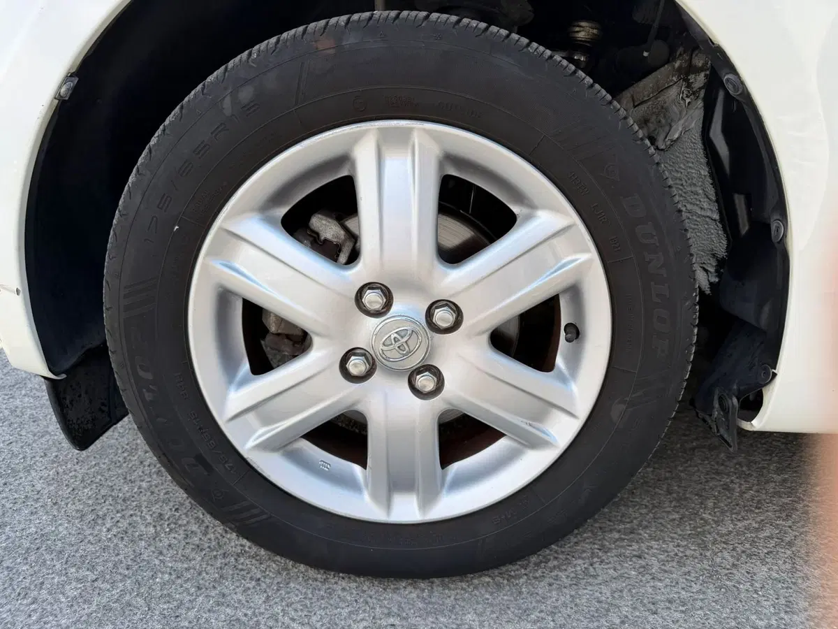 Toyota iQ usata a Imperia (9)