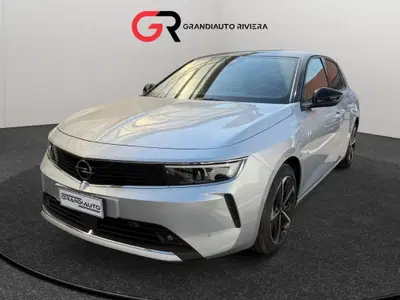 Opel Astra 1.5 Turbo Diesel 130 CV AT8 Business Elegance del 2023 usata a Sanremo