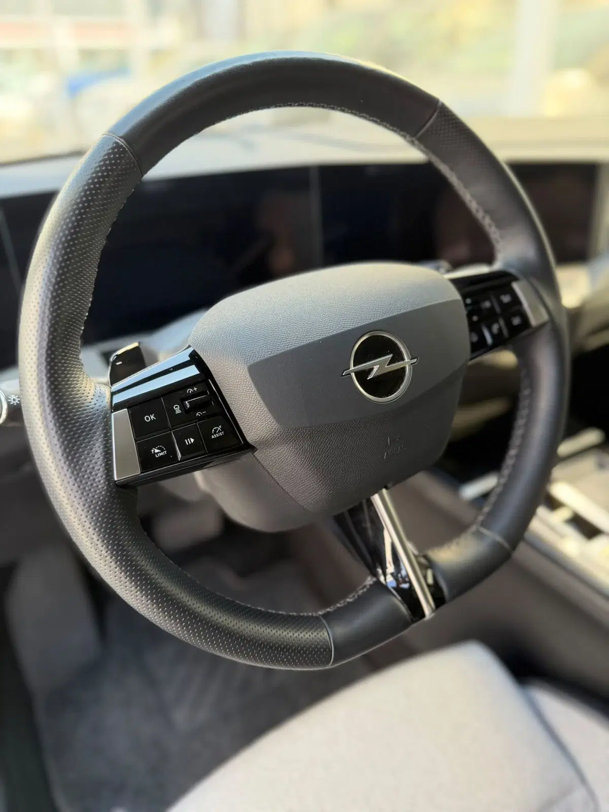 Opel Astra usata a Imperia (10)