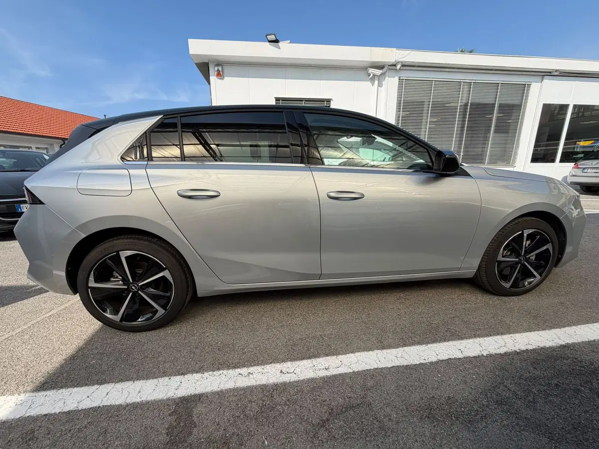 Opel Astra usata a Imperia (2)