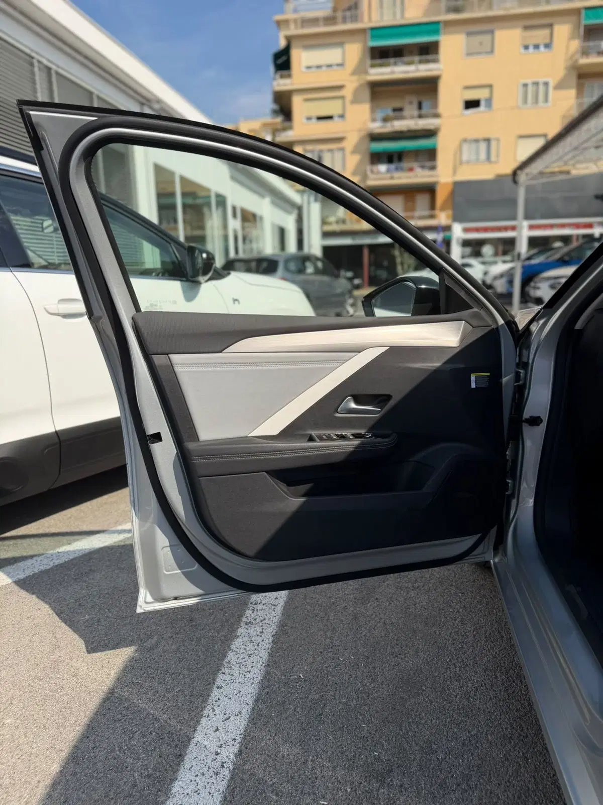 Opel Astra usata a Imperia (9)