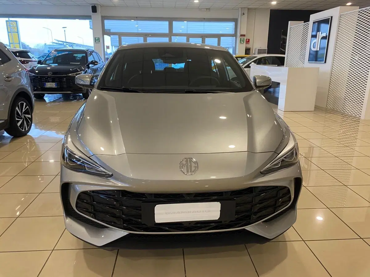 Mg MG3 nuova a Savona (7)