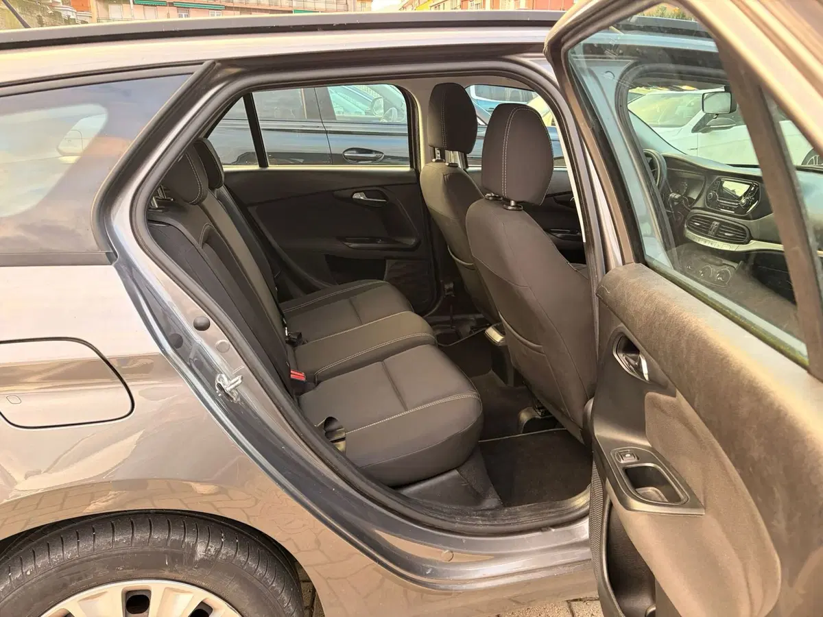Fiat Tipo Station Wagon usata a Savona (11)