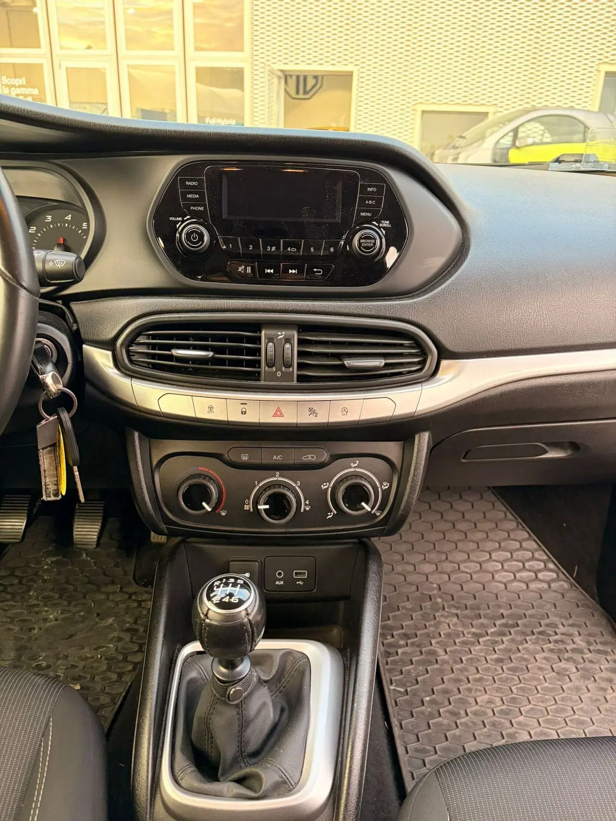 Fiat Tipo Station Wagon usata a Savona (14)