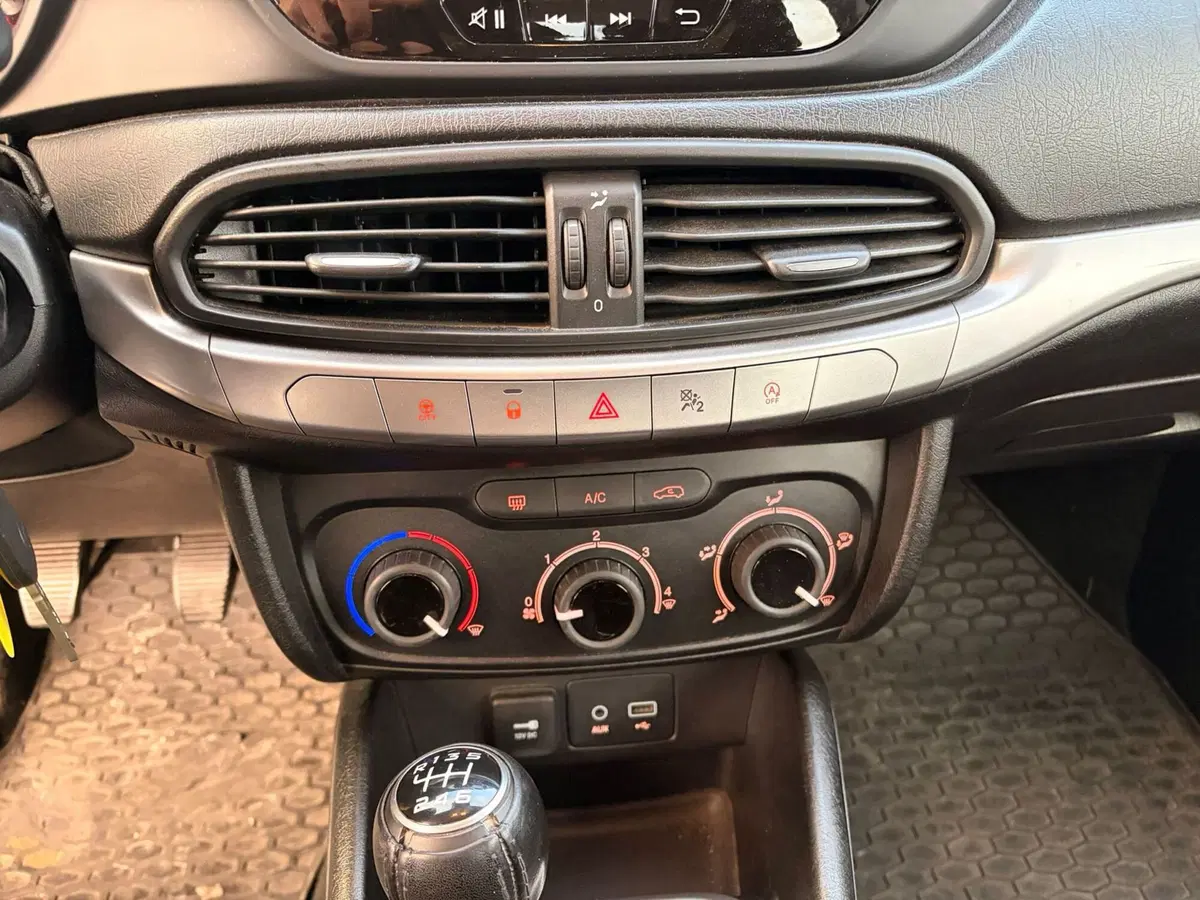 Fiat Tipo Station Wagon usata a Savona (16)