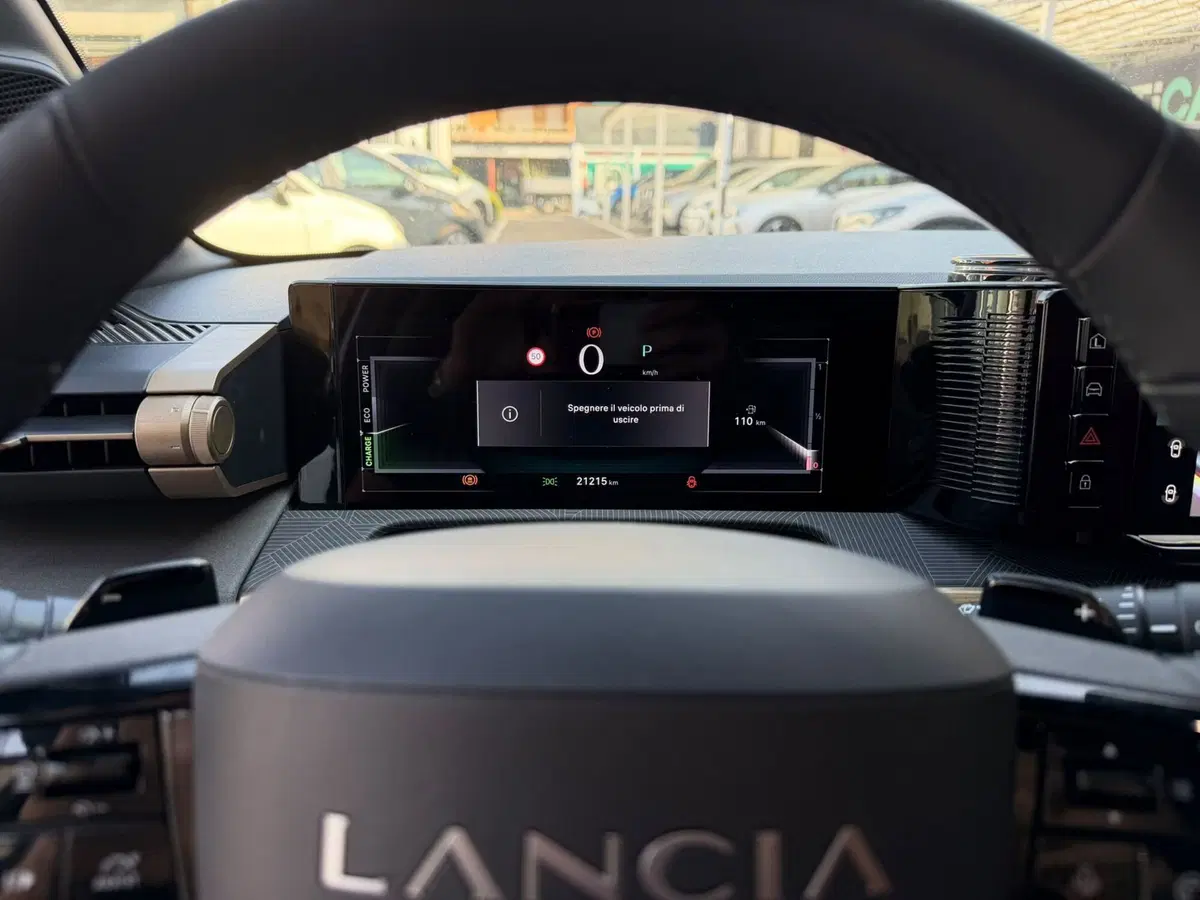 Lancia Ypsilon usata a Imperia (12)