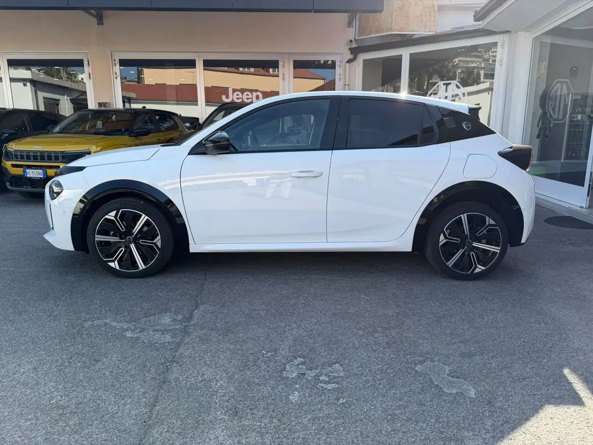 Lancia Ypsilon usata a Imperia (4)