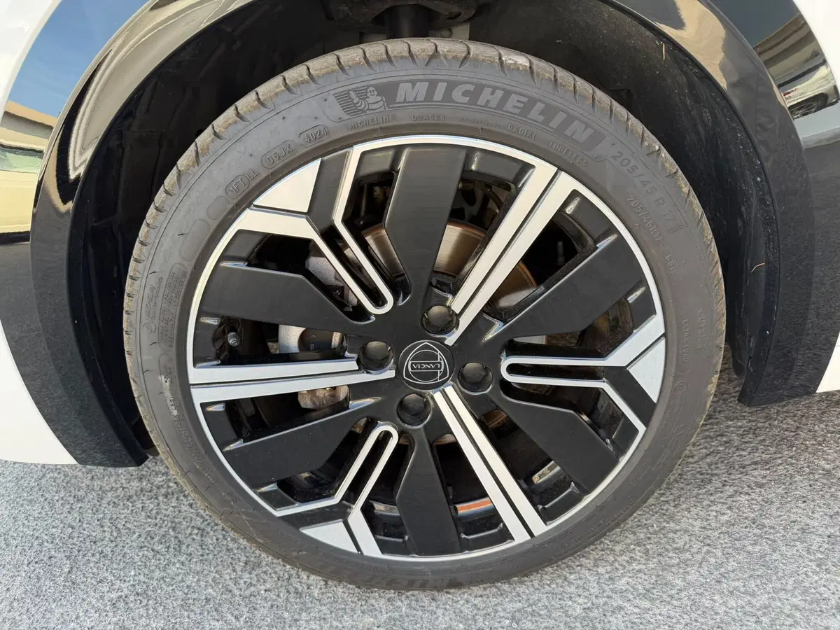 Lancia Ypsilon usata a Imperia (9)