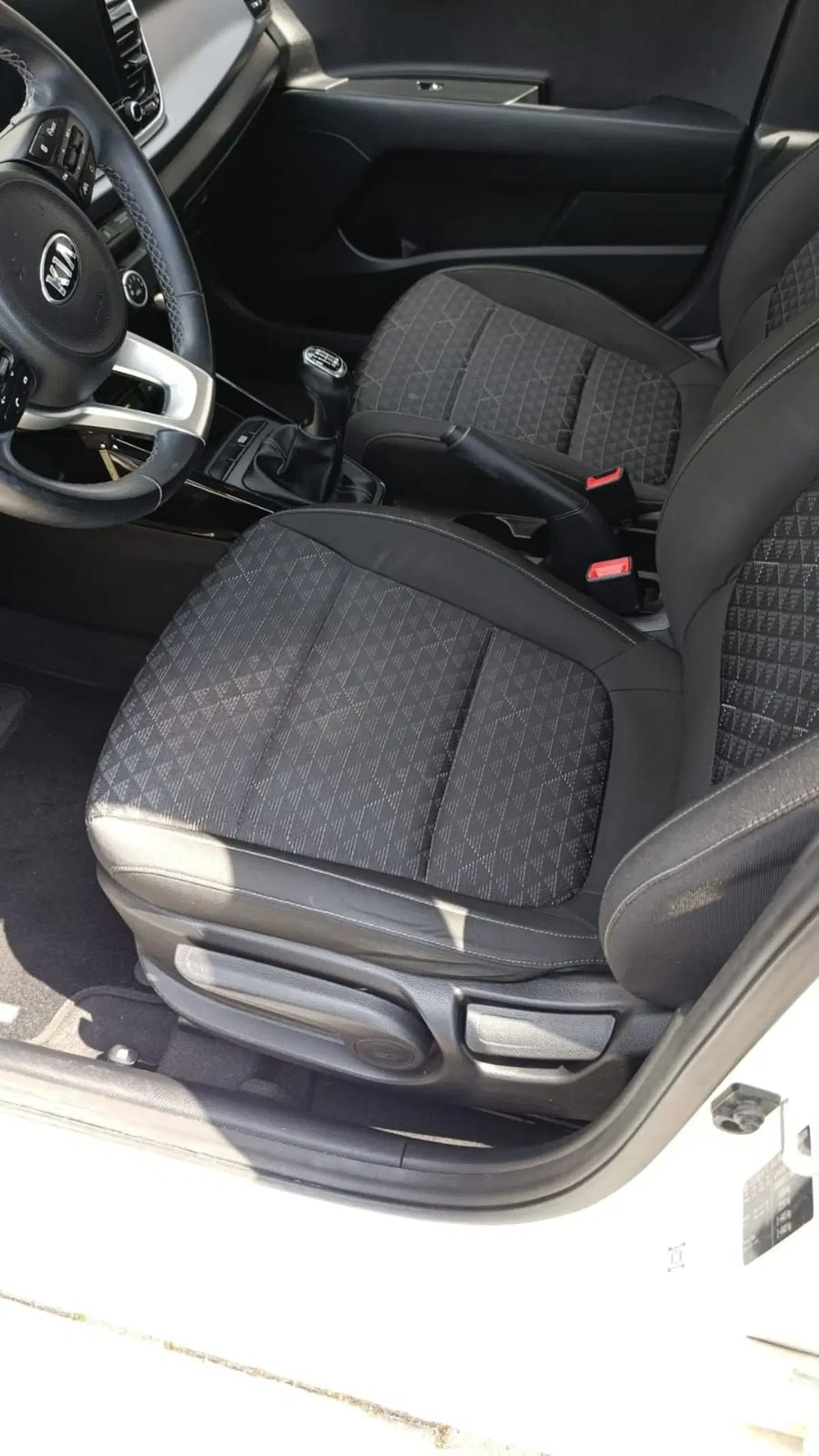Kia Rio usata a Savona (16)