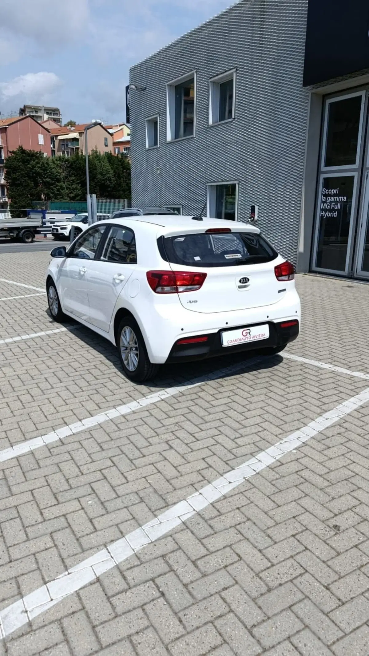 Kia Rio usata a Savona (8)