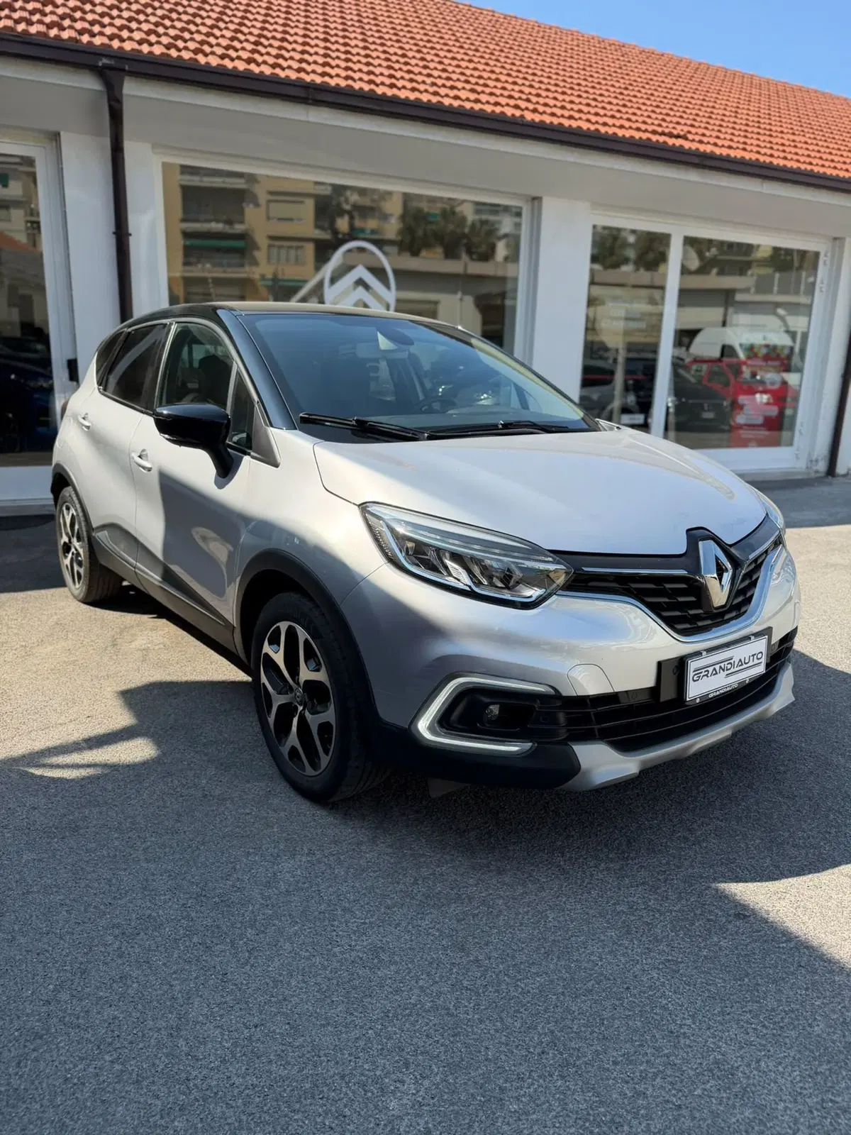 Renault Captur usata a Imperia (3)