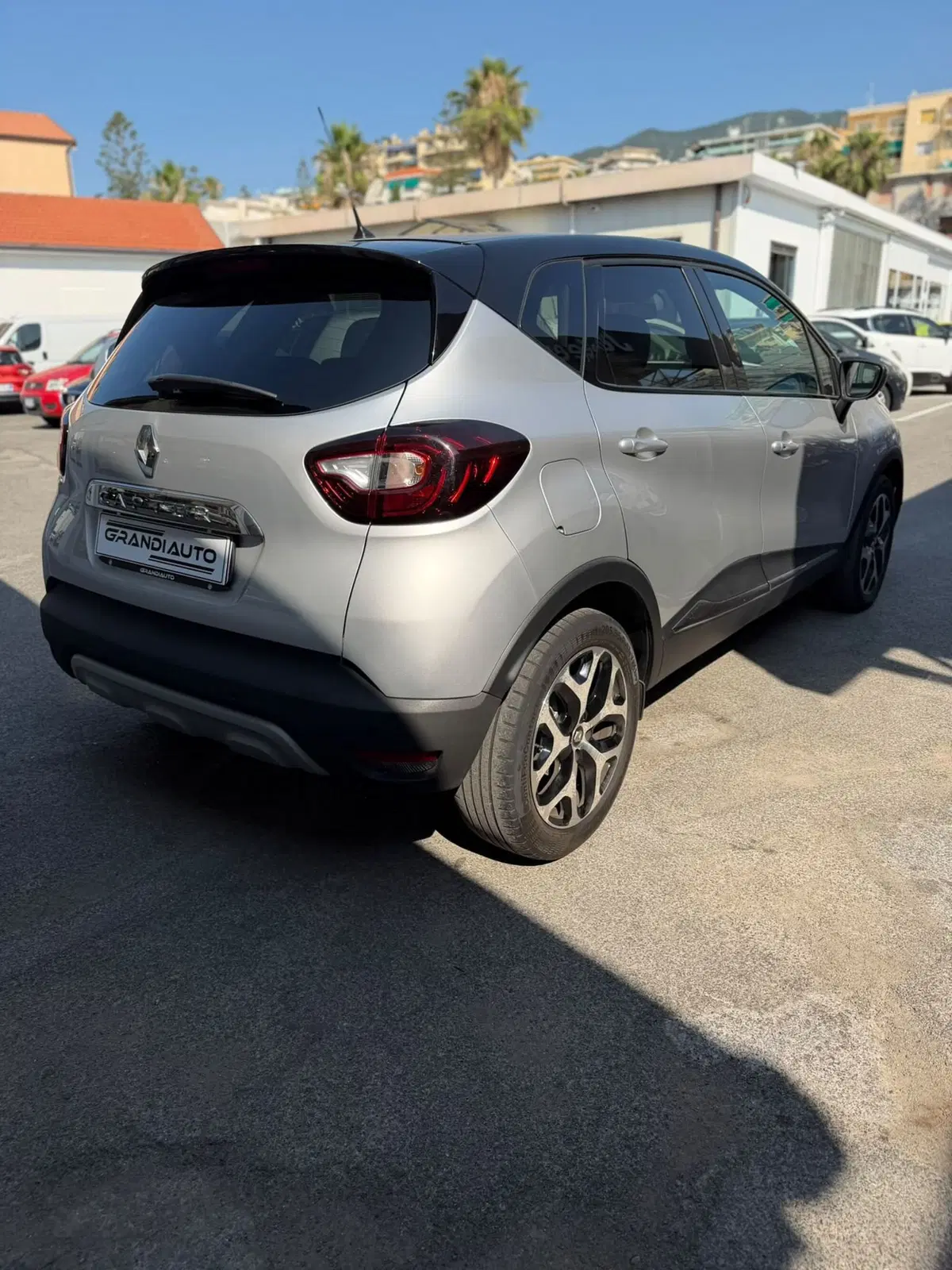 Renault Captur usata a Imperia (8)