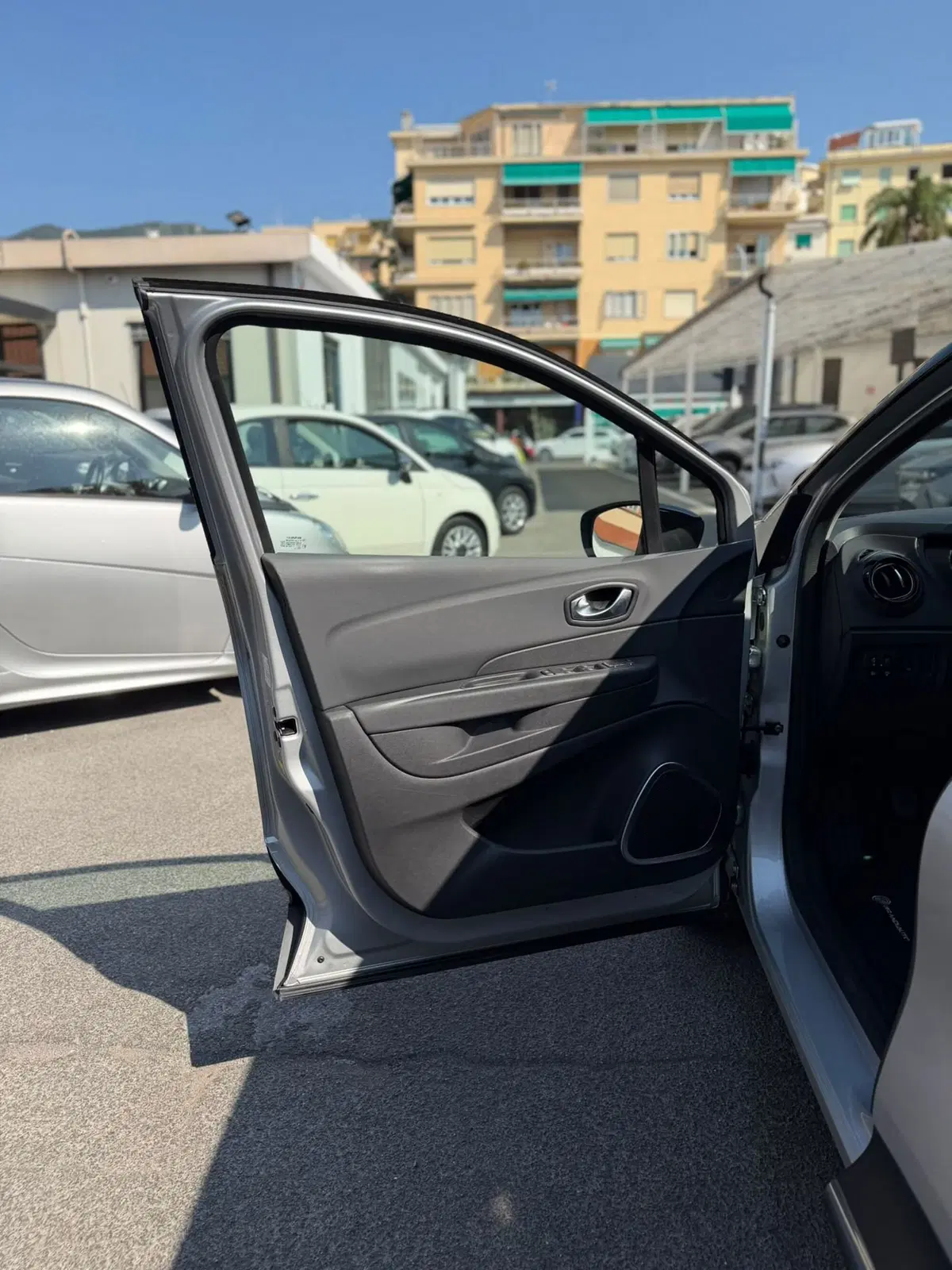 Renault Captur usata a Imperia (9)
