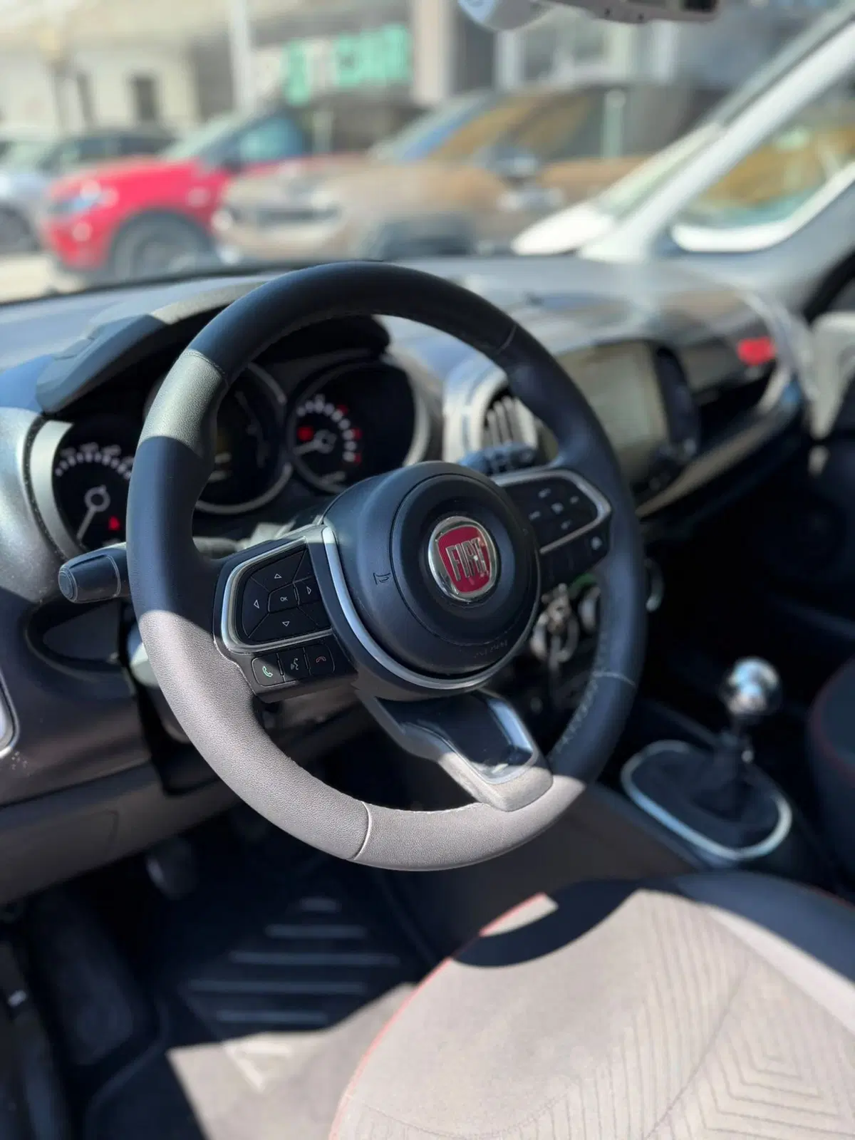 Fiat 500L usata a Imperia (10)