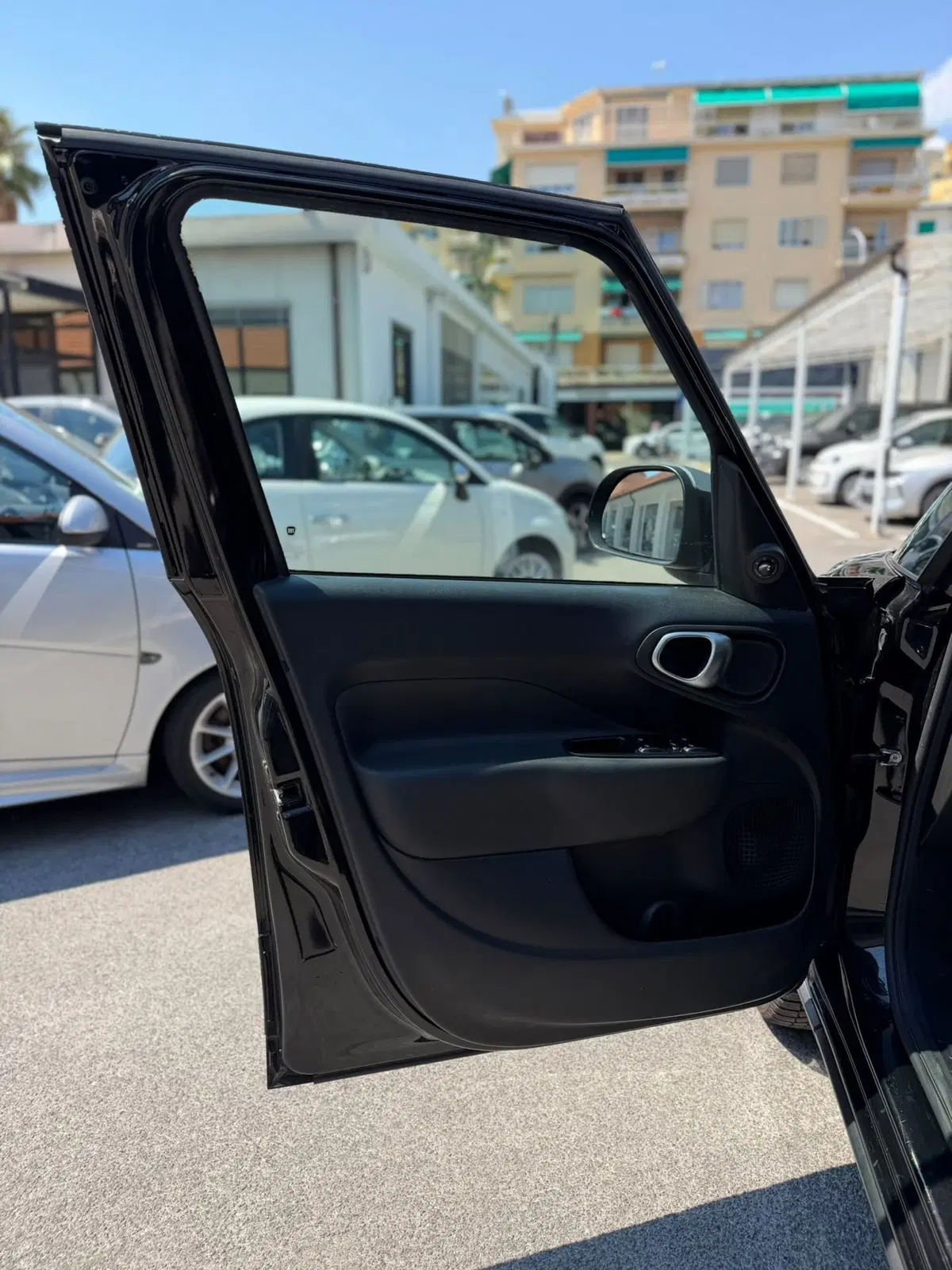 Fiat 500L usata a Imperia (9)