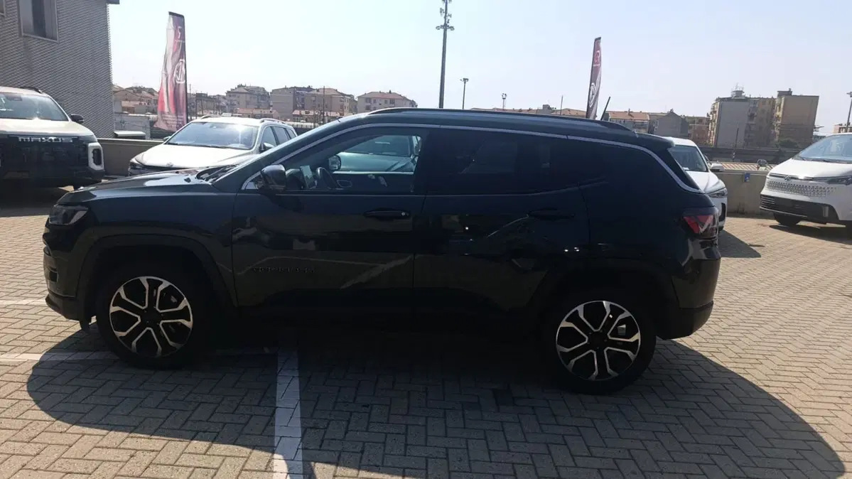 Jeep Compass usata a Savona (8)