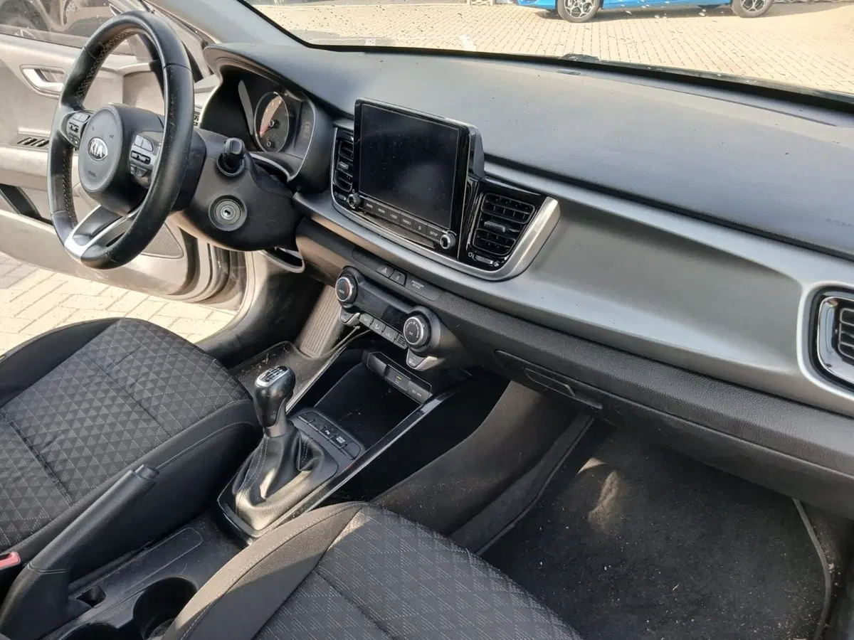 Kia Rio usata a Savona (12)