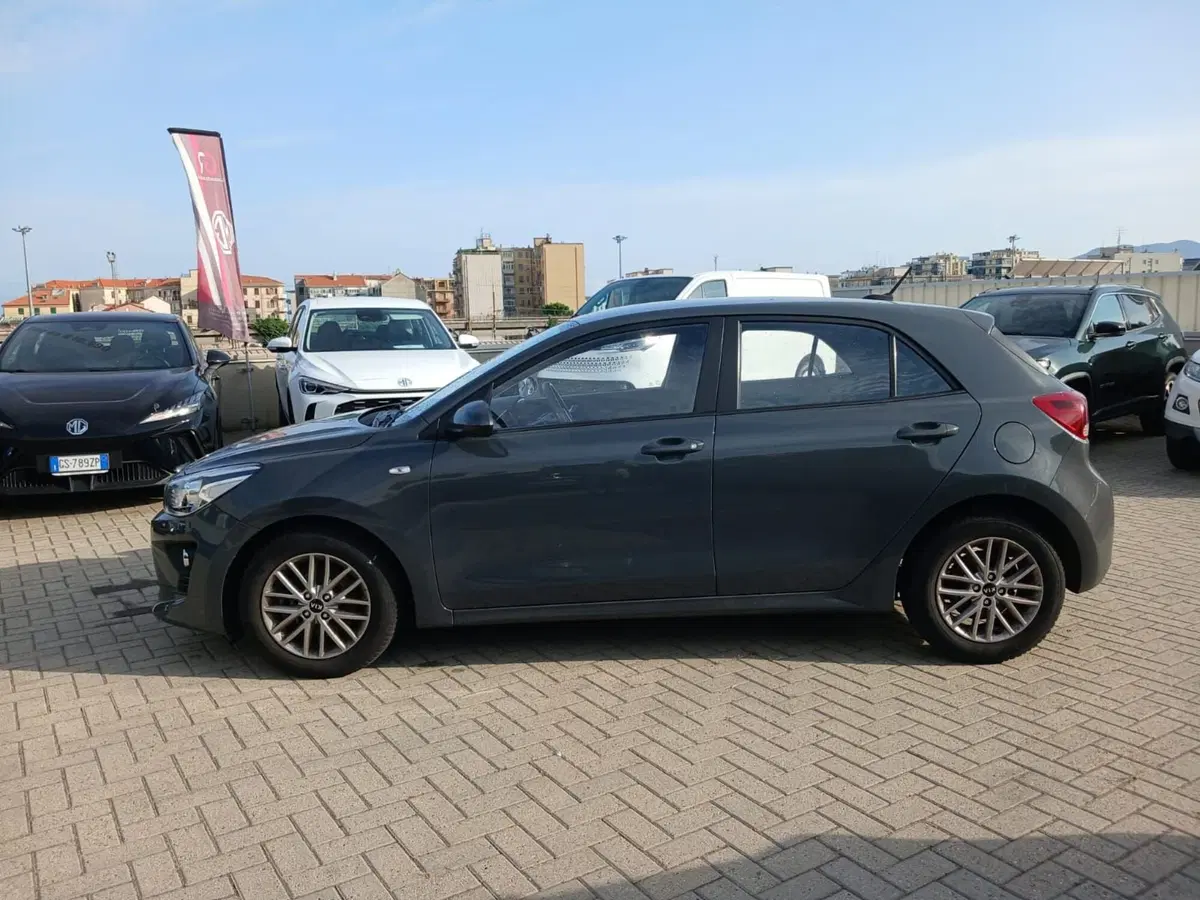 Kia Rio usata a Savona (2)