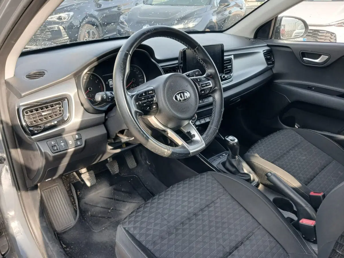 Kia Rio usata a Savona (9)