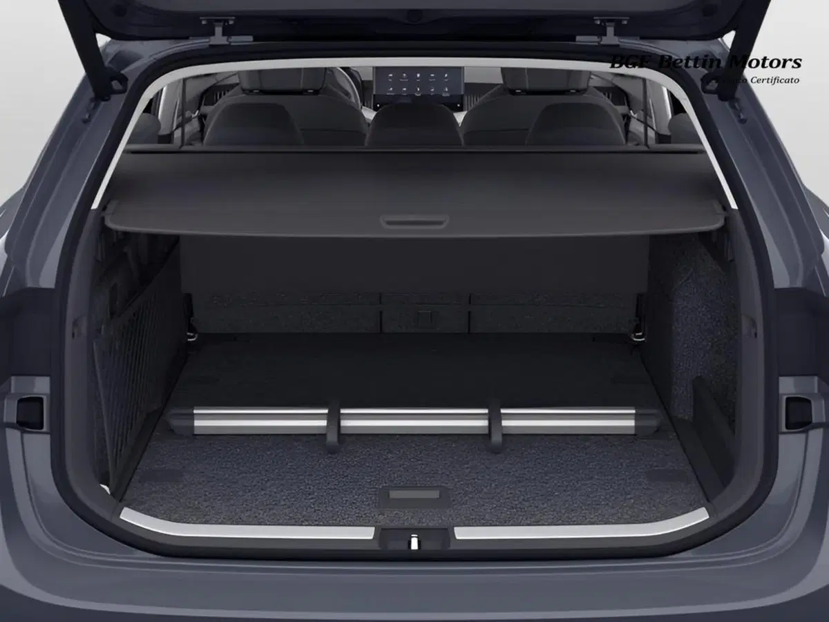 Skoda Superb Station Wagon nuova a Padova (6)