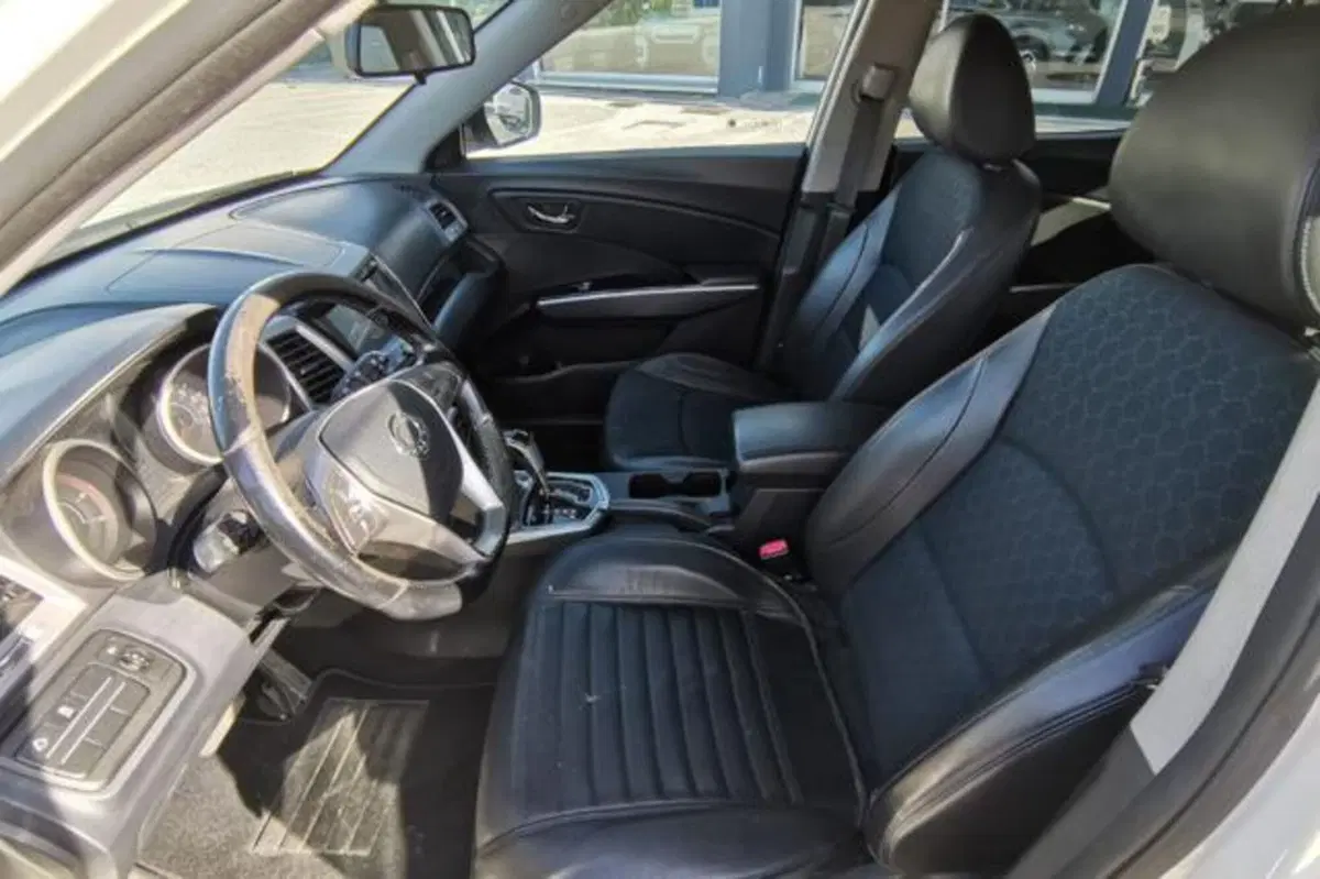 Ssangyong Tivoli usata a Udine (5)