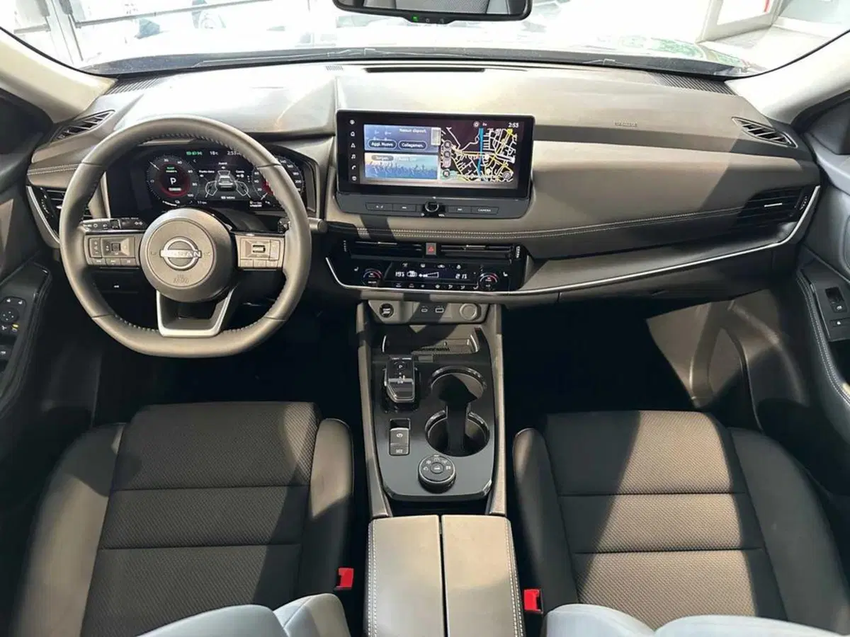 Nissan X-Trail nuova a Sondrio (12)