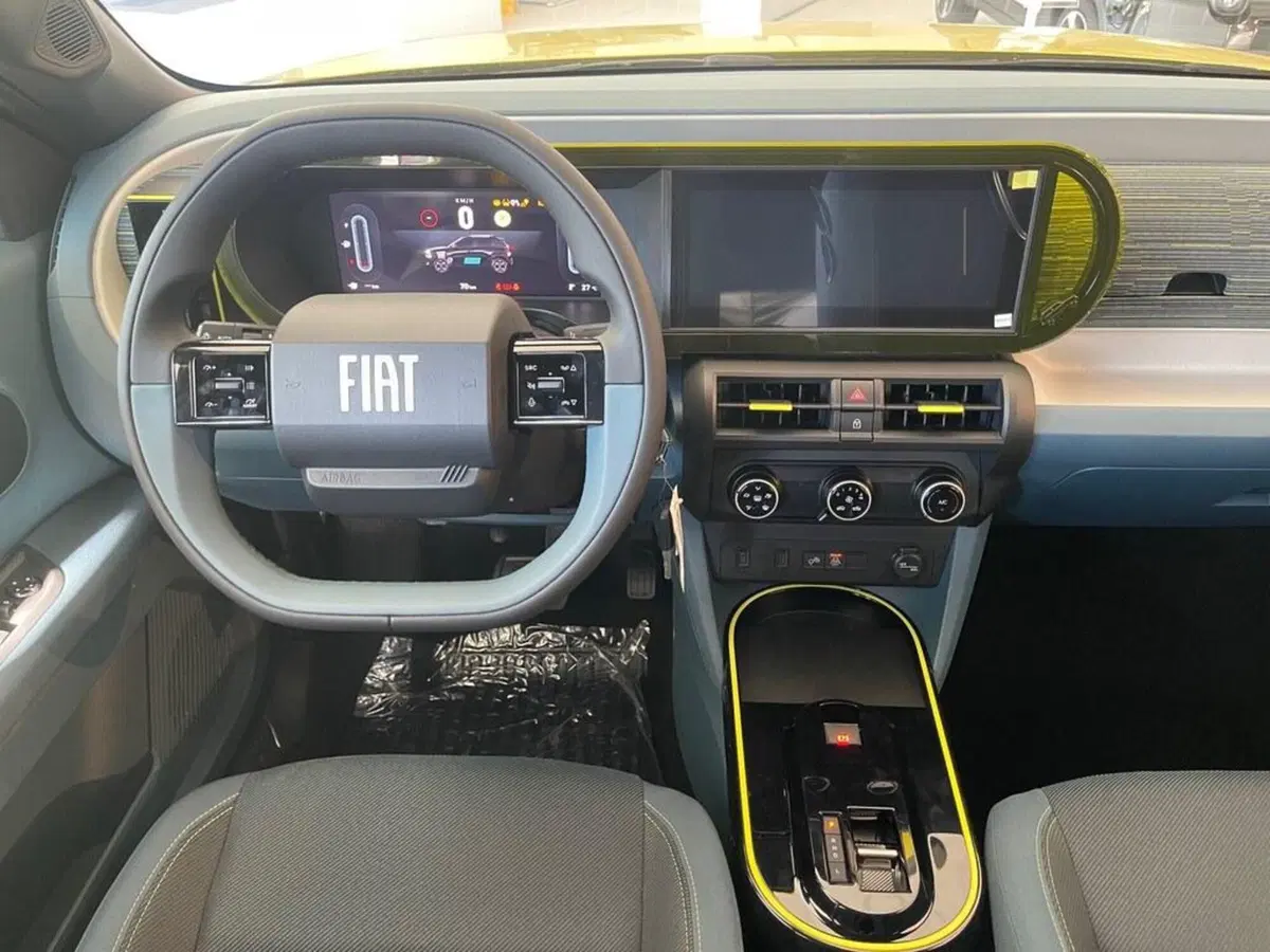Fiat Grande Panda nuova a Sondrio (13)